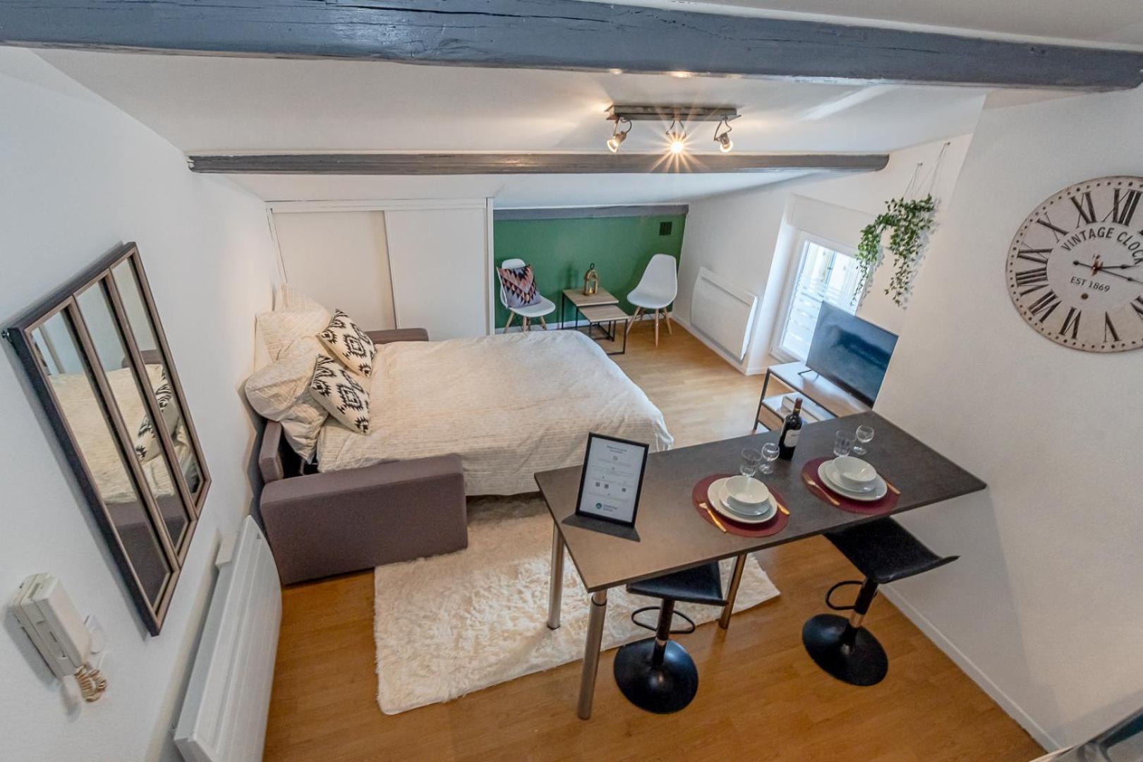 Studio & Appts - 1 A 4 Lits, 1 To 4 Beds - 1 A 7 Pers, 1 To 7 Pax - Confort, Flexibilite Hayange エクステリア 写真