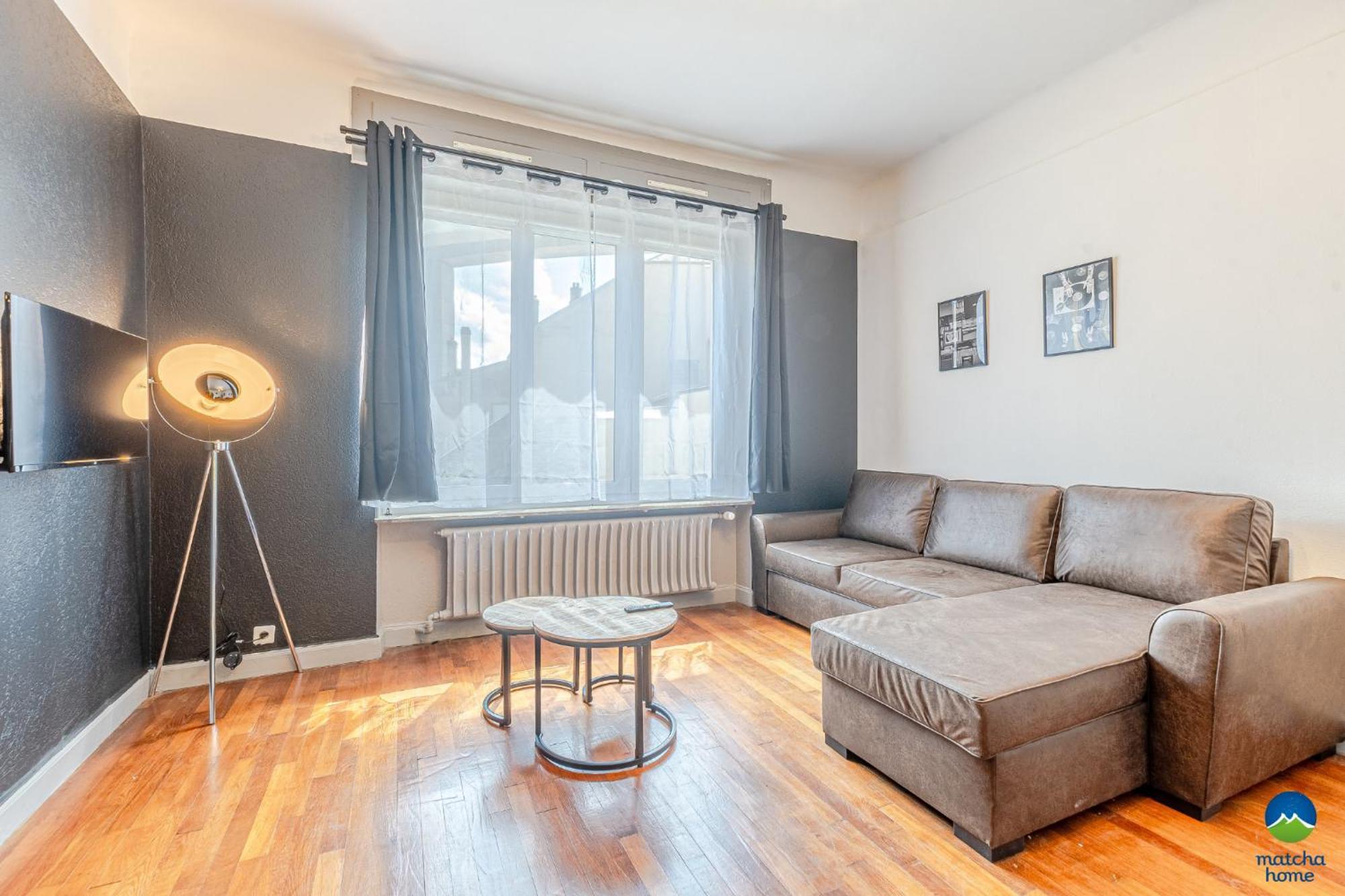 Studio & Appts - 1 A 4 Lits, 1 To 4 Beds - 1 A 7 Pers, 1 To 7 Pax - Confort, Flexibilite Hayange エクステリア 写真